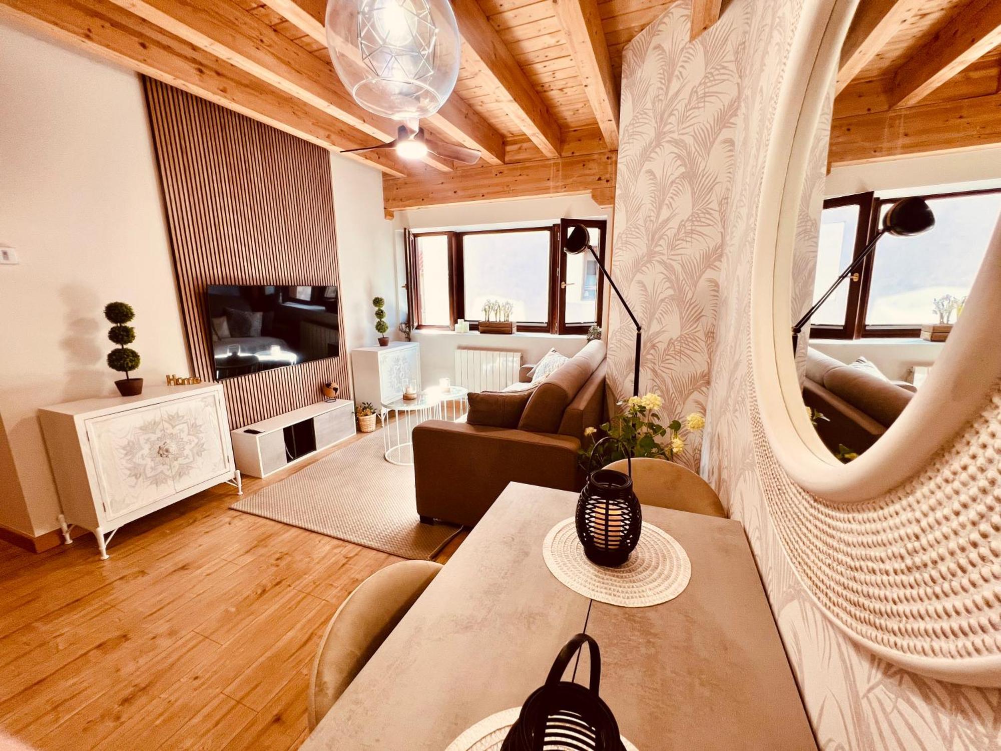 El Capricho De Claudia_ Apartamentos Burgos Catedral Екстер'єр фото